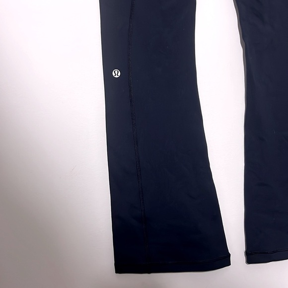 Lululemon Soft Flare Leggings Pant Navy Blue 6 NWOT - Picture 5 of 7